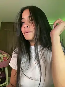 Snapshot of lina_pink chatting on 03.15.25 lina pink online show from 03.15.25