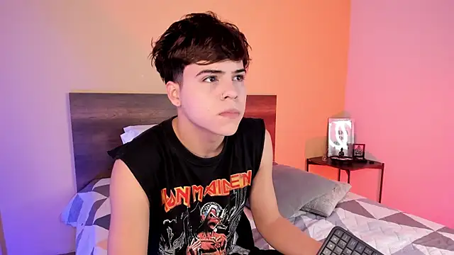 justinbiler online show from 02.14.25