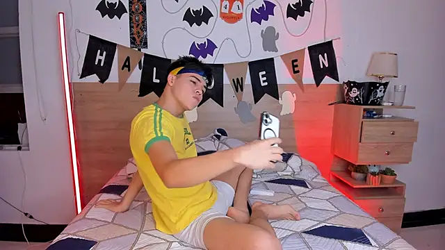 justinbiler online show from 10.25.25