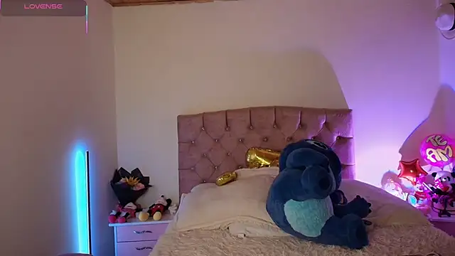 miaa saenz1 online show from 10.31.25