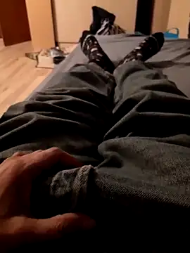 Snapshot of Big_Dick_22_in_Room chatting on 12.15.24 Big Dick 22 in Room online show from 12.15.24