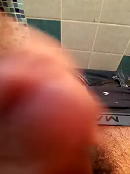 Snapshot of Big_Dick_22_in_Room chatting on 01.01.25 Big Dick 22 in Room online show from 01.01.25