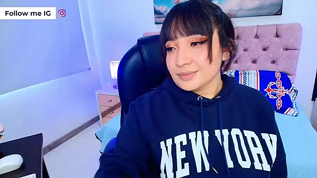 Emma monserrat online show from 02.02.26