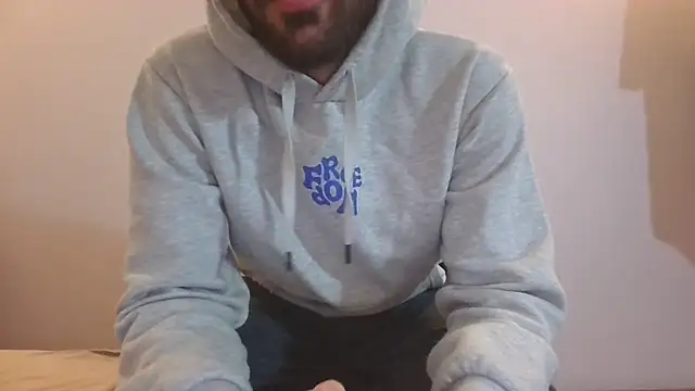 Snapshot of Turkboy_17 chatting on 12.20.24 Turkboy 17 online show from 12.20.24