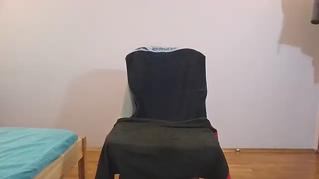 Snapshot of Turkboy_17 chatting on 01.05.25 Turkboy 17 online show from 01.05.25