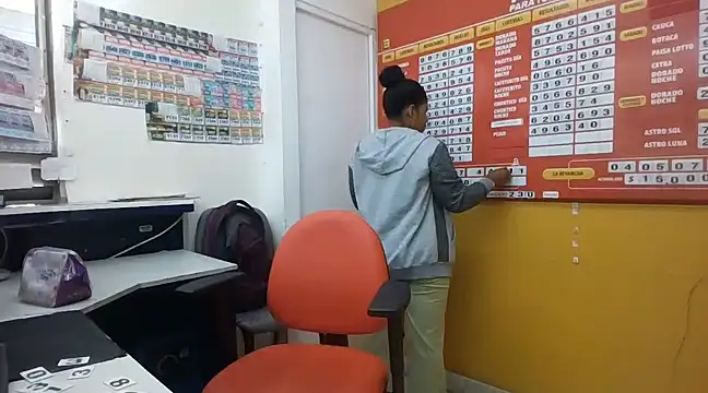 Ivon-09 online show from 02.16.25