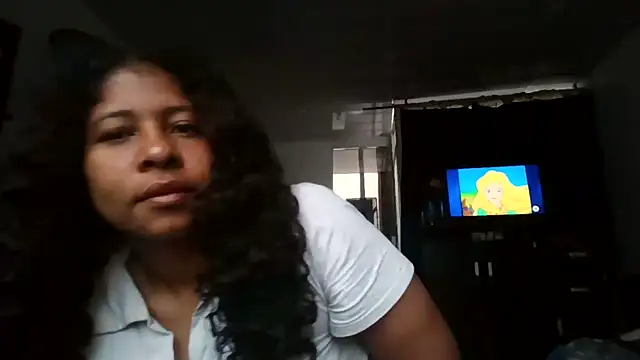 Ivon-09 online show from 10.18.25