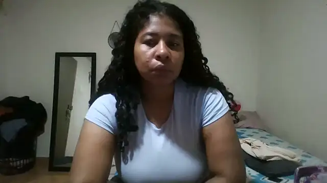 Snapshot of Ivon-09 chatting on 04.29.26 Ivon-09 online show from 04.29.26
