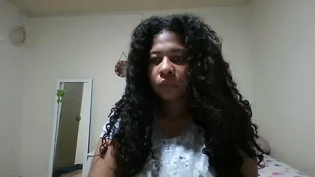Snapshot of Ivon-09 chatting on 05.18.26 Ivon-09 online show from 05.18.26