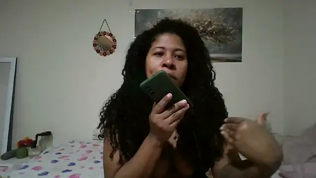 Snapshot of Ivon-09 chatting on 05.28.26 Ivon-09 online show from 05.28.26