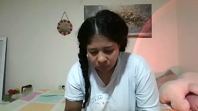 Snapshot of Ivon-09 chatting on 05.29.26 Ivon-09 online show from 05.29.26