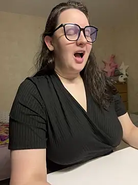 hungry1bunny online show from 12.20.24