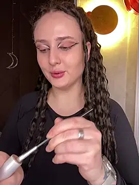 AnnaRichmond online show from 02.18.25