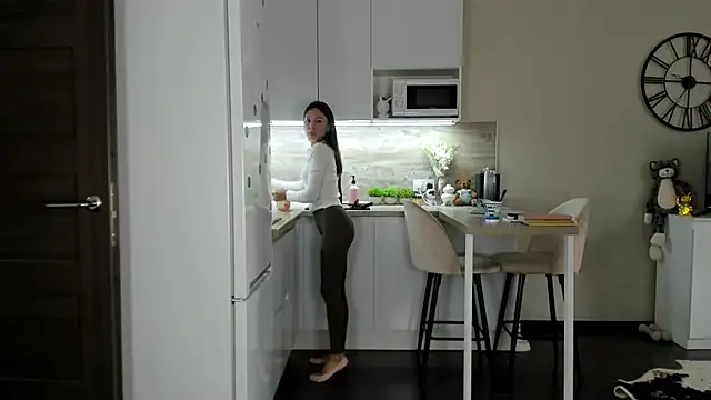 Snapshot of nilliluv chatting on 04.29.26 nilliluv online show from 04.29.26