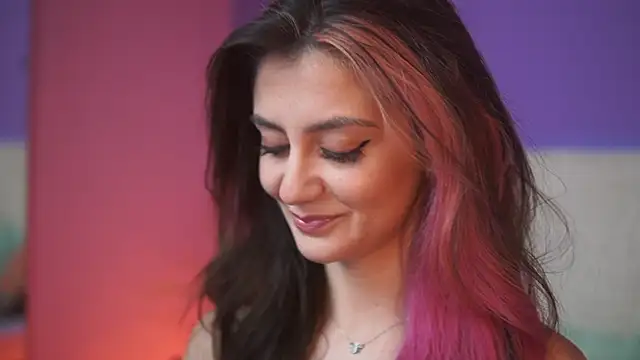 SabrinaHope online show from 12.14.25