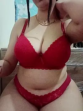 Snapshot of Arabic-Rose chatting on 02.05.25 Arabic-Rose online show from 02.05.25