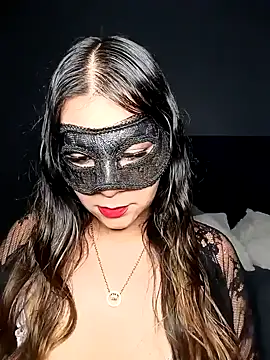 Snapshot of Ursa_sexy chatting on 01.17.25 Ursa sexy online show from 01.17.25