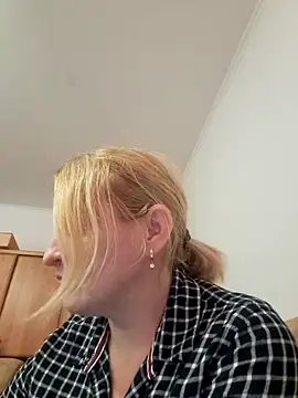 Malichkaanna30 online show from 03.14.25