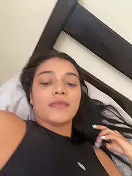 evely coelloo online show from 02.14.25