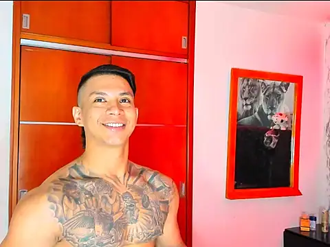 Aaron Toy online show from 01.06.26