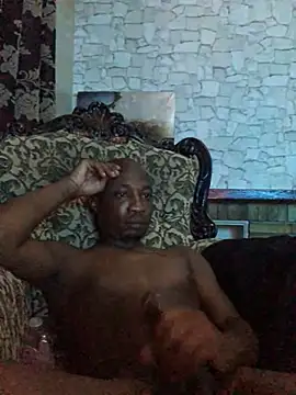 Snapshot of TheeRealShow chatting on 12.10.24 TheeRealShow online show from 12.10.24