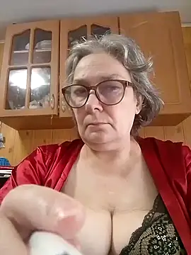 Snapshot of IrinaSweet54 chatting on 06.05.26 IrinaSweet54 online show from 06.05.26