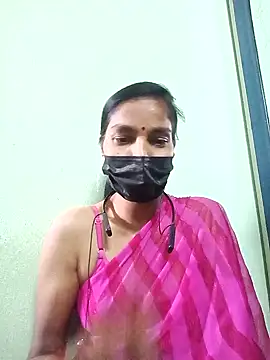 Snapshot of anusiya01 chatting on 01.07.25 anusiya01 online show from 01.07.25