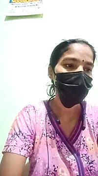 Snapshot of anusiya01 chatting on 01.08.25 anusiya01 online show from 01.08.25