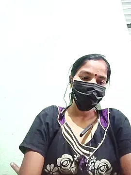 Snapshot of anusiya01 chatting on 01.11.25 anusiya01 online show from 01.11.25