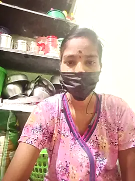 Snapshot of anusiya01 chatting on 01.18.25 anusiya01 online show from 01.18.25