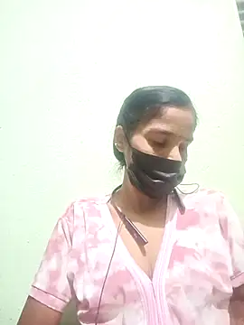 Snapshot of anusiya01 chatting on 01.20.25 anusiya01 online show from 01.20.25