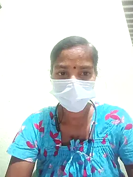 Snapshot of anusiya01 chatting on 01.21.25 anusiya01 online show from 01.21.25