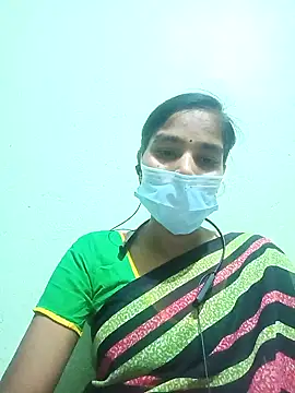 Snapshot of anusiya01 chatting on 01.22.25 anusiya01 online show from 01.22.25