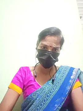 Snapshot of anusiya01 chatting on 01.23.25 anusiya01 online show from 01.23.25