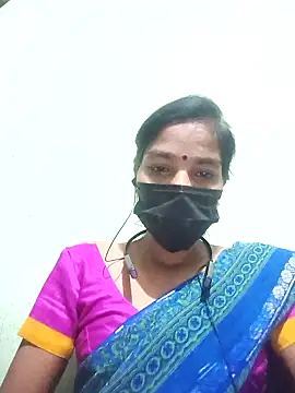 Snapshot of anusiya01 chatting on 01.23.25 anusiya01 online show from 01.23.25