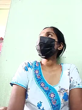 Snapshot of anusiya01 chatting on 01.30.25 anusiya01 online show from 01.30.25