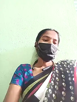 Snapshot of anusiya01 chatting on 02.08.25 anusiya01 online show from 02.08.25