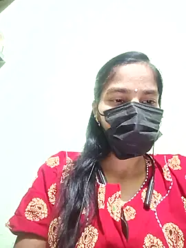 Snapshot of anusiya01 chatting on 02.13.25 anusiya01 online show from 02.13.25