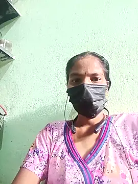 Snapshot of anusiya01 chatting on 02.17.25 anusiya01 online show from 02.17.25