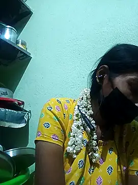 Snapshot of anusiya01 chatting on 02.23.25 anusiya01 online show from 02.23.25