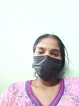 Snapshot of anusiya01 chatting on 02.25.25 anusiya01 online show from 02.25.25