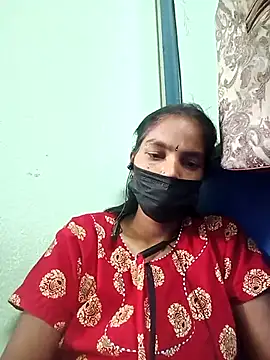 Snapshot of anusiya01 chatting on 02.26.25 anusiya01 online show from 02.26.25