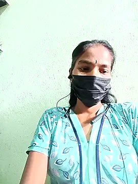 Snapshot of anusiya01 chatting on 02.28.25 anusiya01 online show from 02.28.25