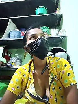 Snapshot of anusiya01 chatting on 02.28.25 anusiya01 online show from 02.28.25