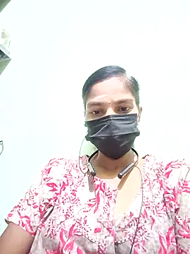 Snapshot of anusiya01 chatting on 03.01.25 anusiya01 online show from 03.01.25