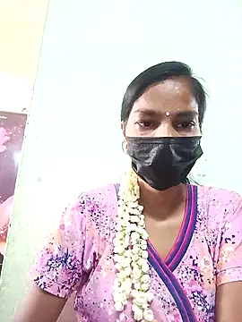 Snapshot of anusiya01 chatting on 03.06.25 anusiya01 online show from 03.06.25