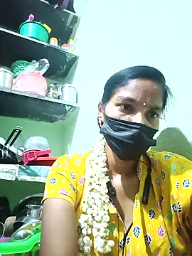 Snapshot of anusiya01 chatting on 03.06.25 anusiya01 online show from 03.06.25