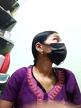 Snapshot of anusiya01 chatting on 03.08.25 anusiya01 online show from 03.08.25