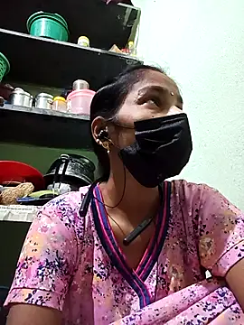 Snapshot of anusiya01 chatting on 03.10.25 anusiya01 online show from 03.10.25