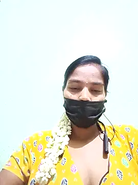 Snapshot of anusiya01 chatting on 03.11.25 anusiya01 online show from 03.11.25